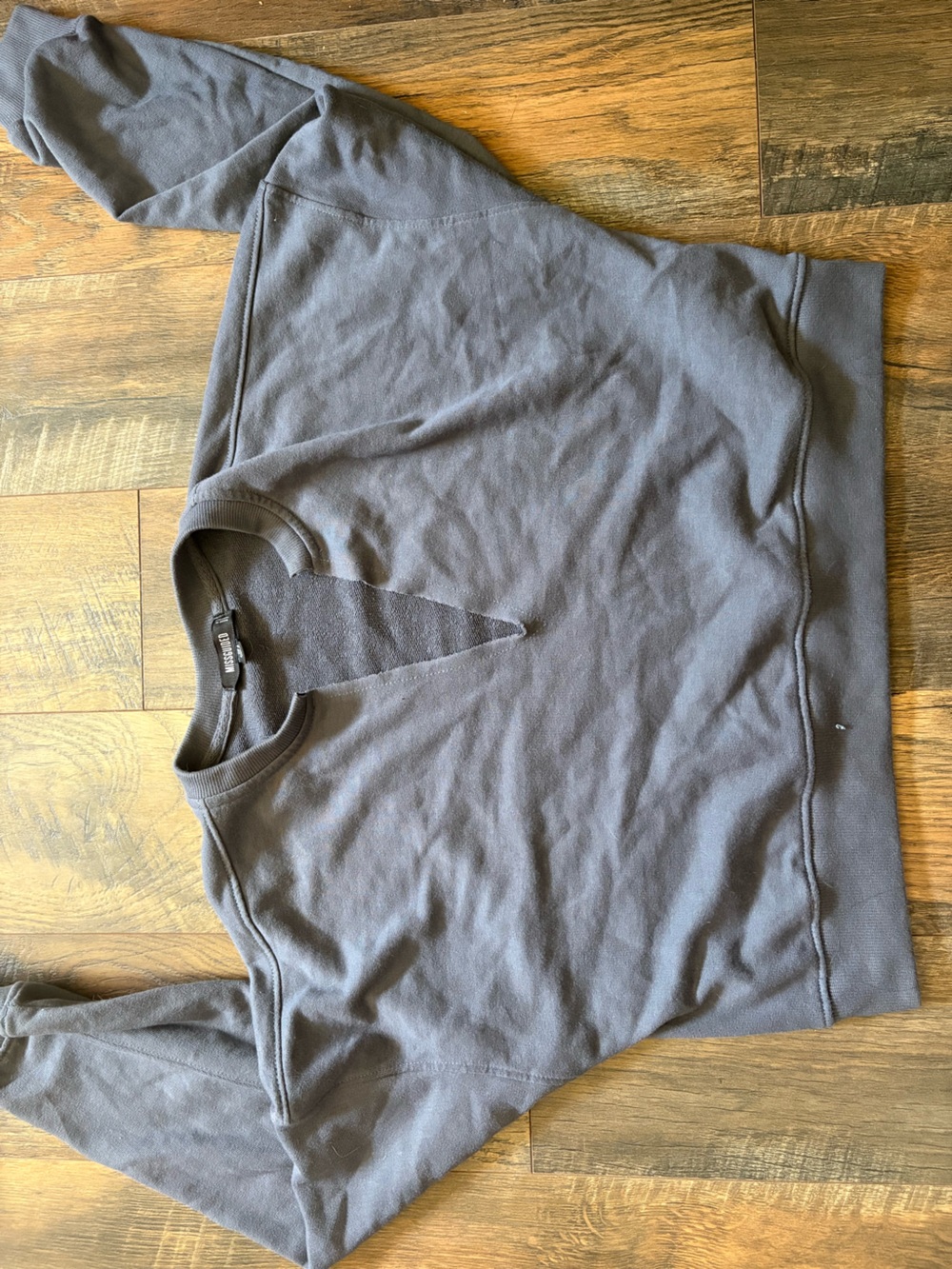 MISSGUIDED + Men's Charcoal Crewneck Sweatshirt with V-Notch